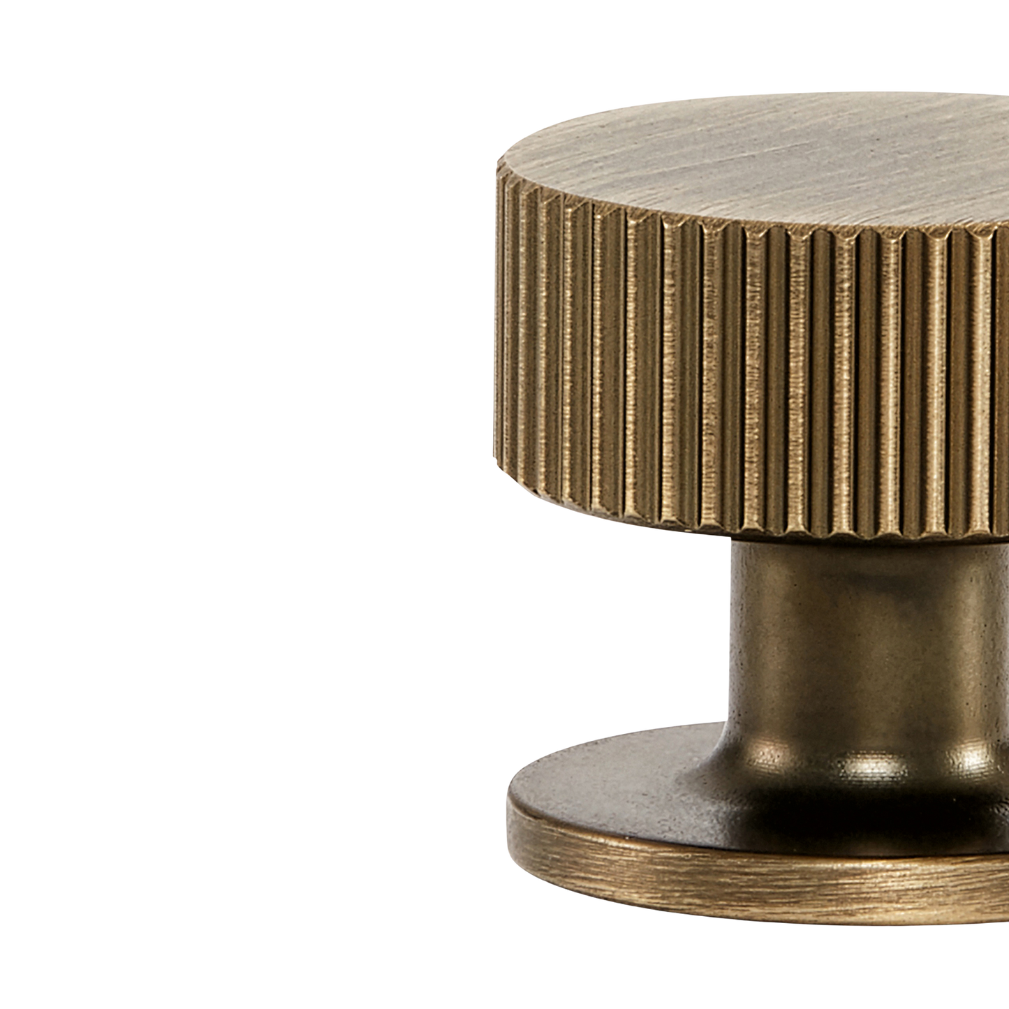 Momo Ambrose Round Knob 32mm in Antique Bronze (2)