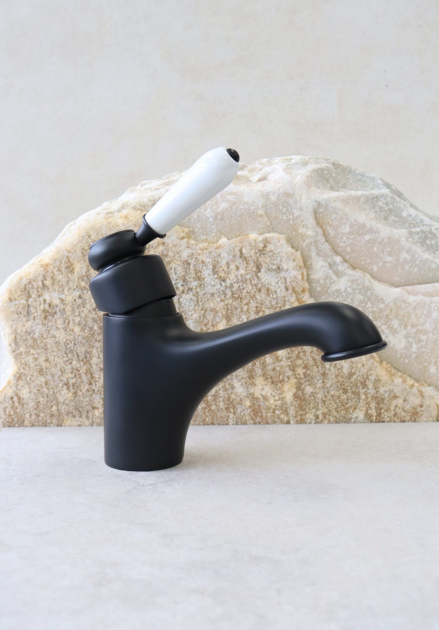 Bordeaux Basin Mixer
