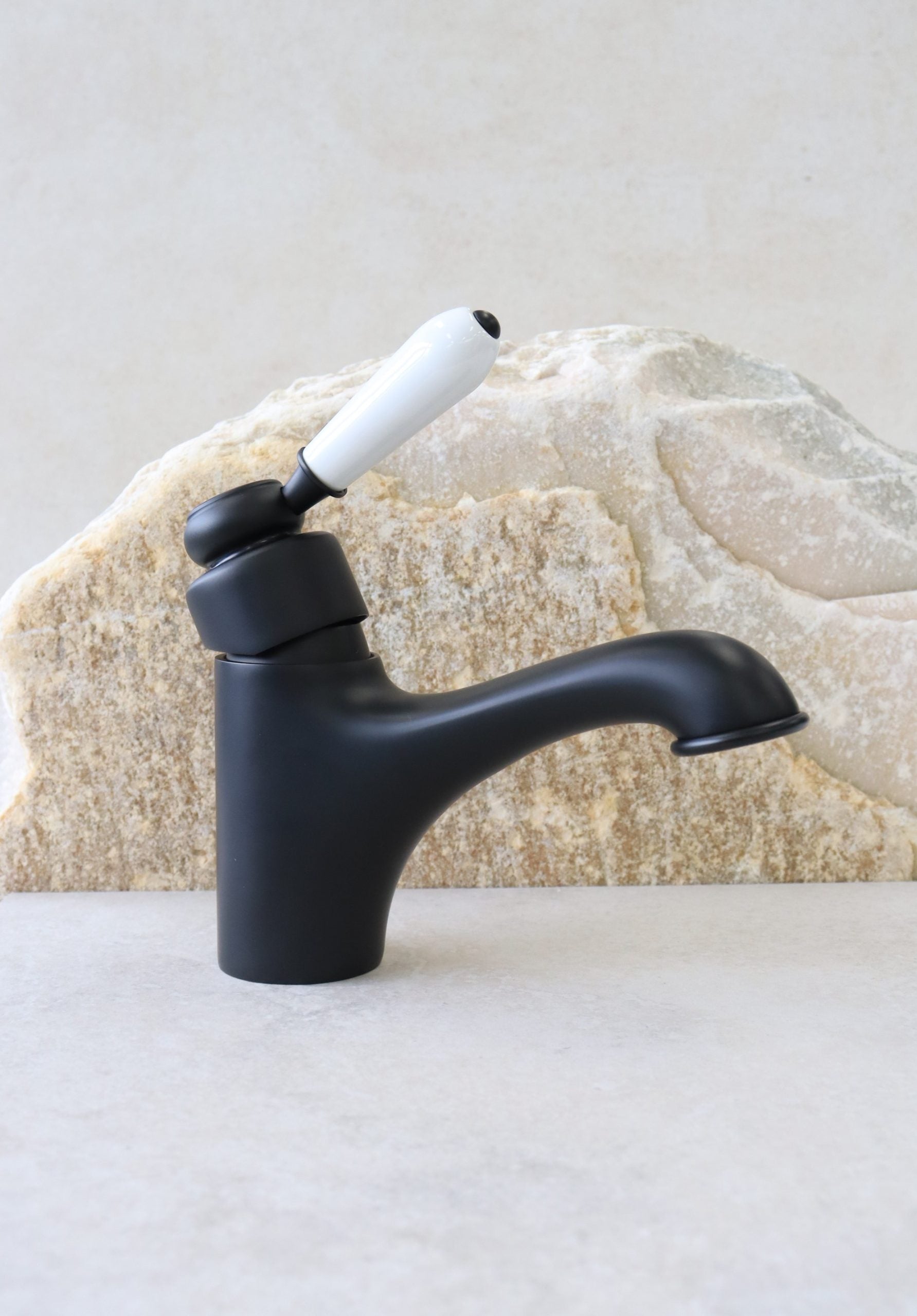 Bordeaux Basin Mixer
