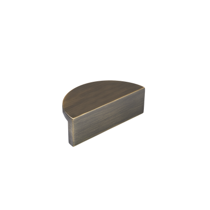 Momo Barrington Eclipse Plain Pull Handle 64mm in Dark Brushed Brass (1)