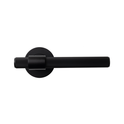 Momo Belgravia Solid Brass Lined Mortice Lock Passage Lever Set In Matt Black (1)