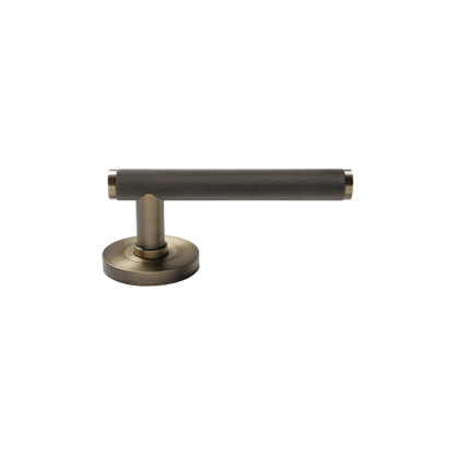 Momo Bellevue Knurled Lever Handle Set Dark Brushed Brass (1)
