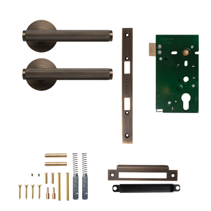 Momo Bellevue Solid Brass Lined Mortice Lock Passage Lever Set In Bronze