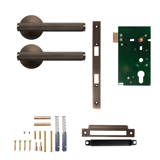 Momo Bellevue Solid Brass Lined Mortice Lock Passage Lever Set In Bronze