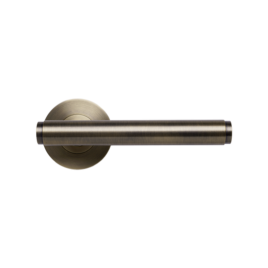 Momo Bellevue Plain Lever Handle Set Dark Brushed Brass