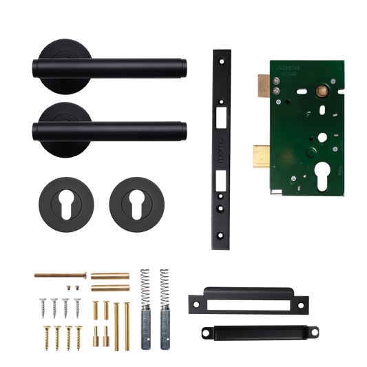 Momo Bellevue Solid Brass Plain Lever Entrance Set In Matt Black