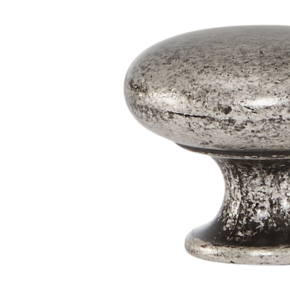 Momo Duke Round Knob 31mm in Antique Silver (2)