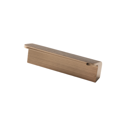 Momo Flapp Pull Handle 32mm in Brushed Dark Brass (1)