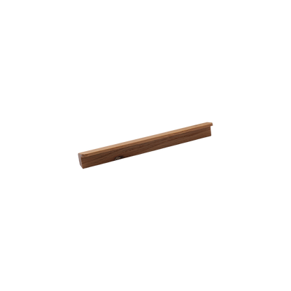 Momo Flapp Wood Pull Handle 160mm in Oak