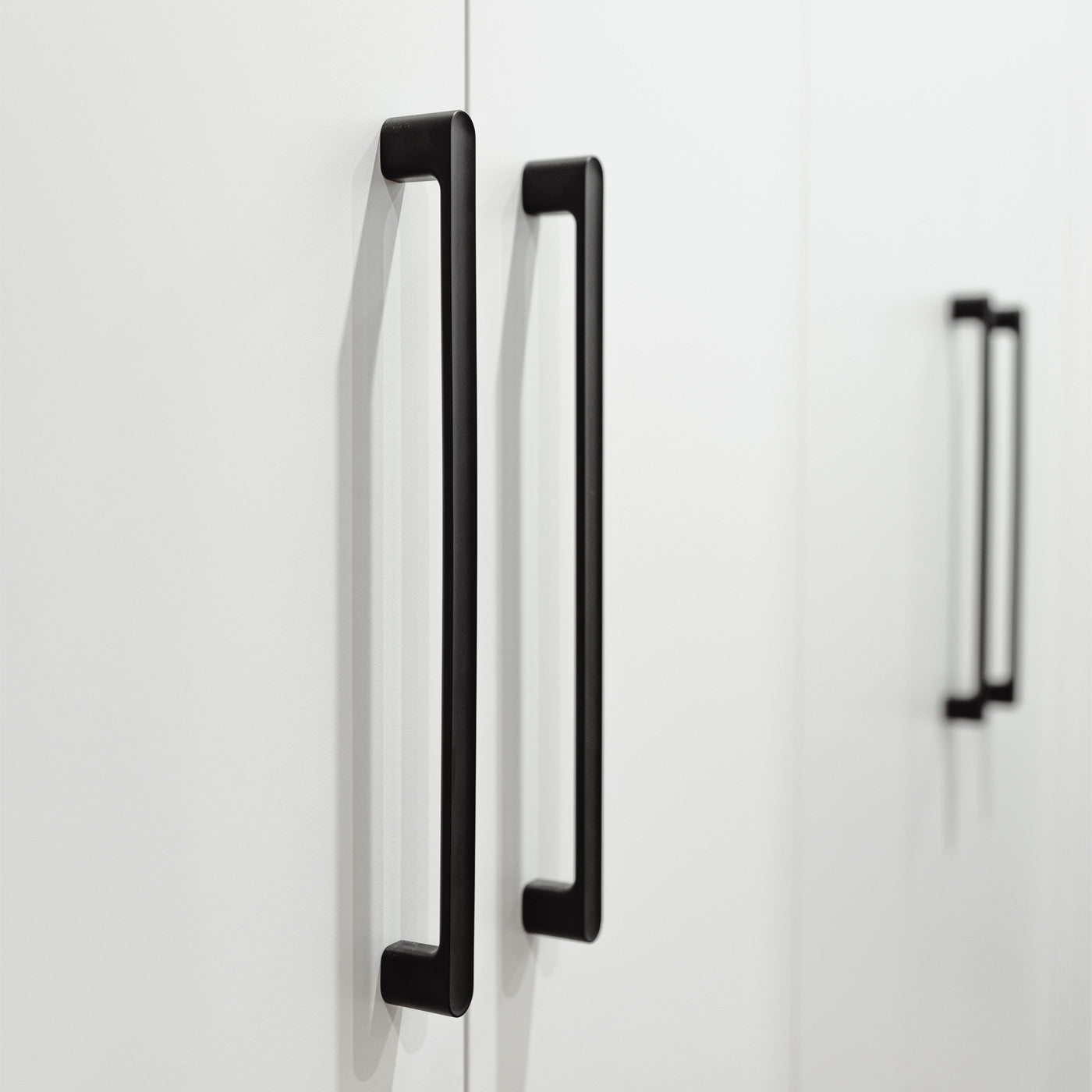 Momo Luv D Handle 320mm in Matt Black (3)