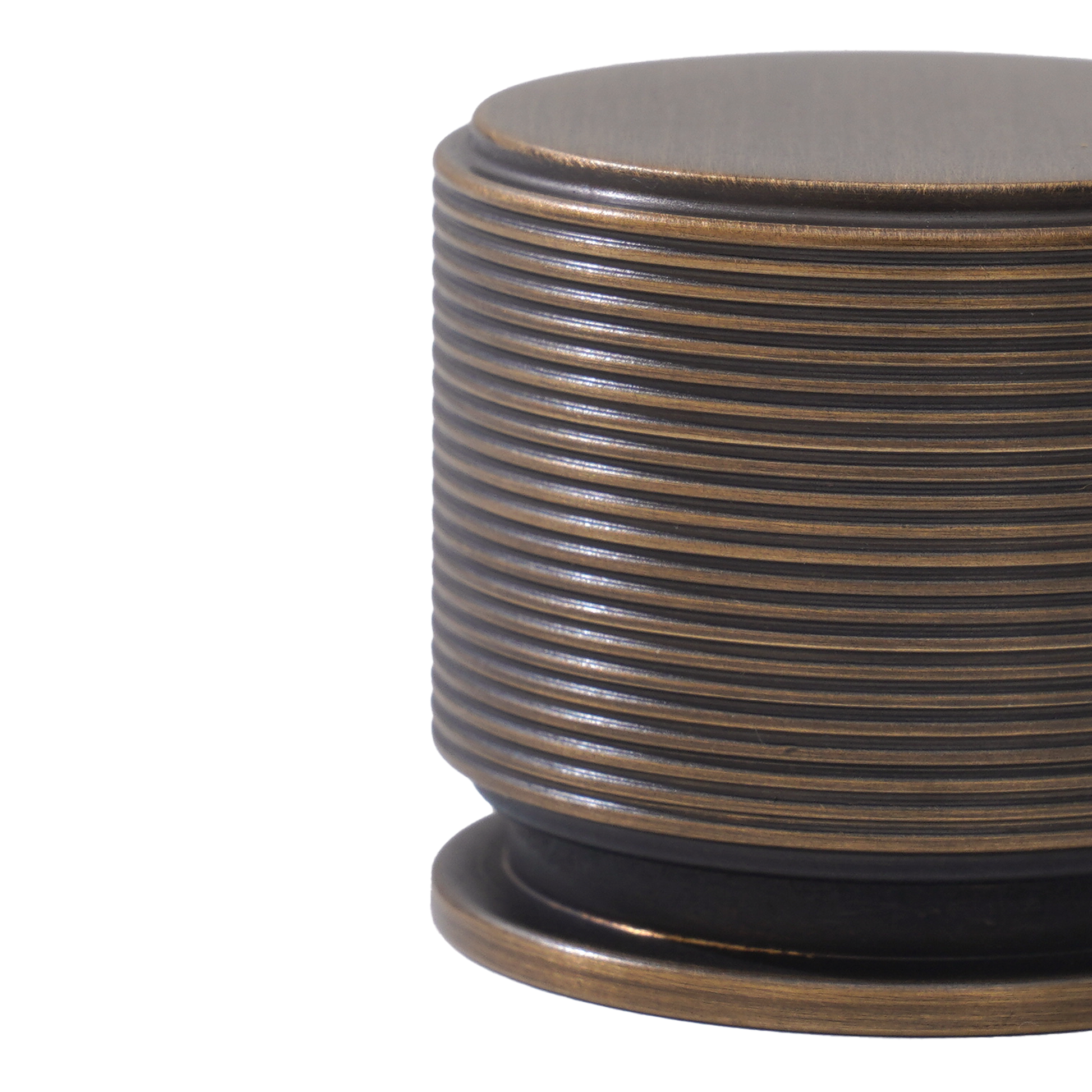 Momo Sussex Round Knob 35mm in Bronze (2)