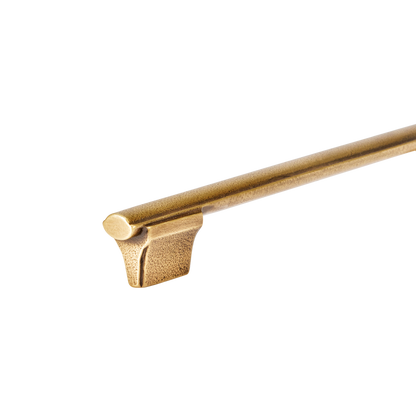 Momo Emma D Handle 128mm in Aged Antique Brass (2)