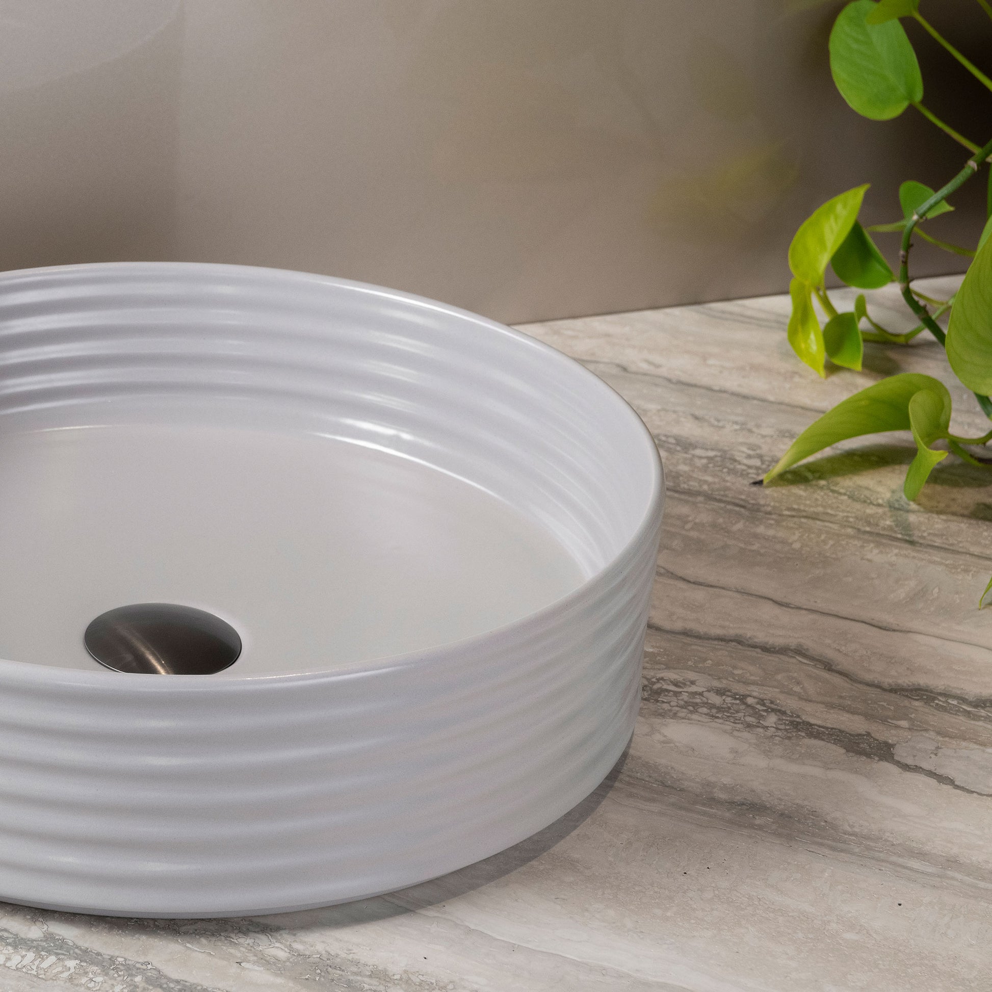 Terzofoco Grey Ribbed Short Circular Counter Top Basin