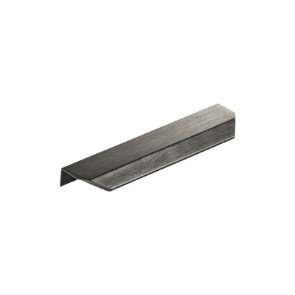 Momo Vann Lip Pull 128mm in Black Titanium